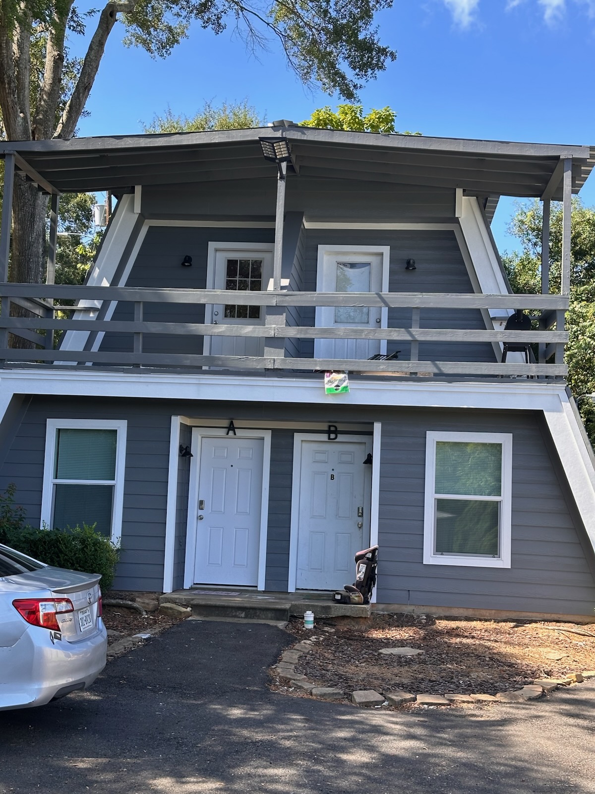 1118 East Main Street - 1